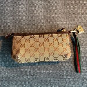 Rare Vintage Gucci Beige Monogram Women's Wristlet